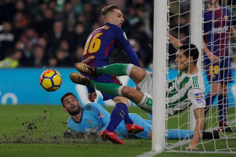 Deulofeu, en un partido con el Barcelona