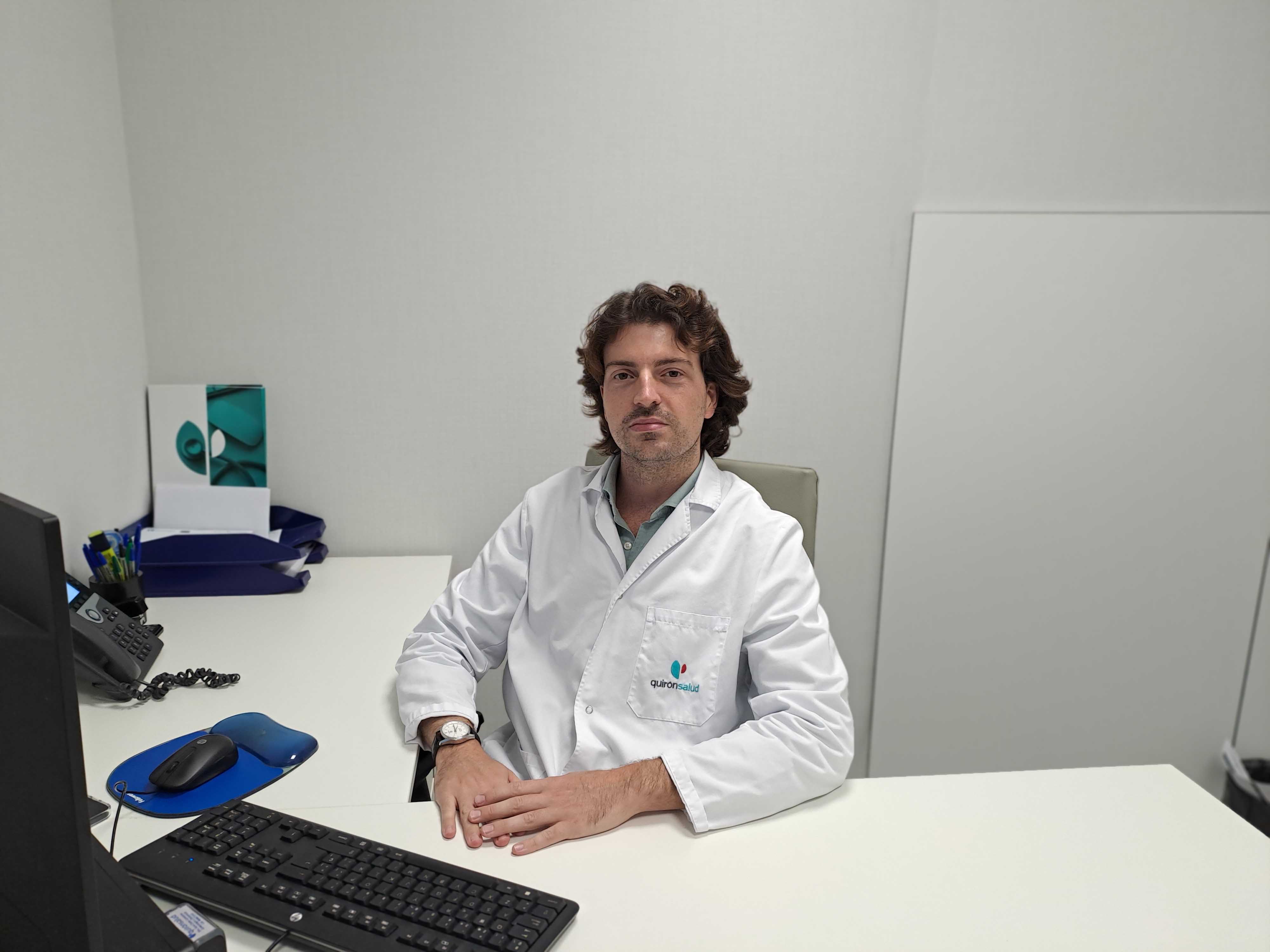 Enrique Garrigós, especialista en patología cervical Hospital Quirónsalud Valencia