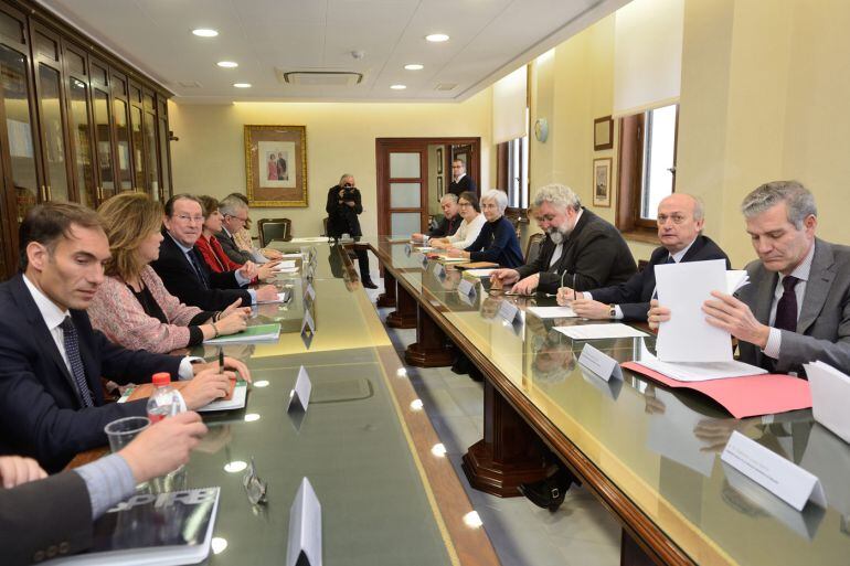 Reunión en Granada de la comisión mixta Junta de Andalucía-Fiscalía Superior de Andalucía