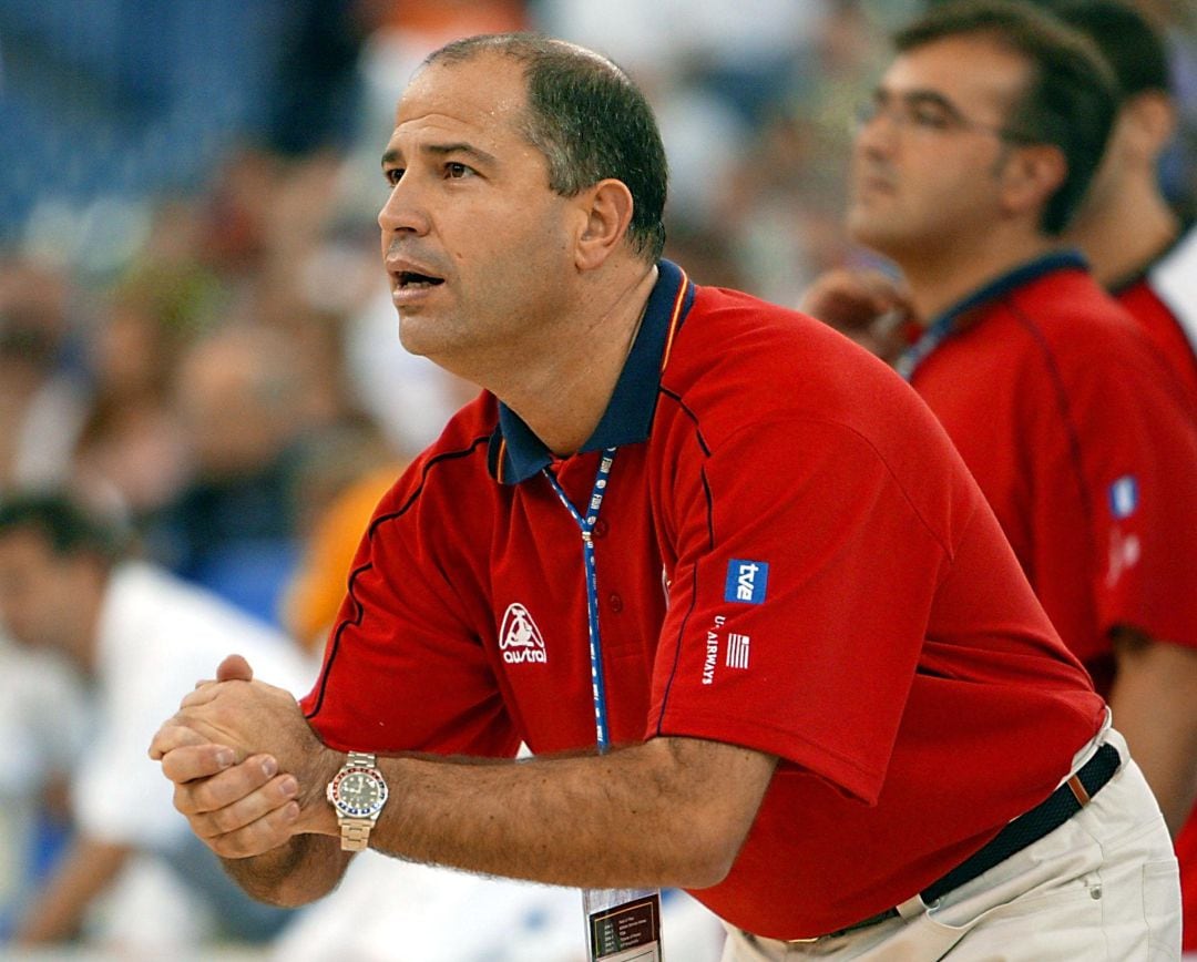 Javier Imbroda durante un partido con la selección española de baloncesto