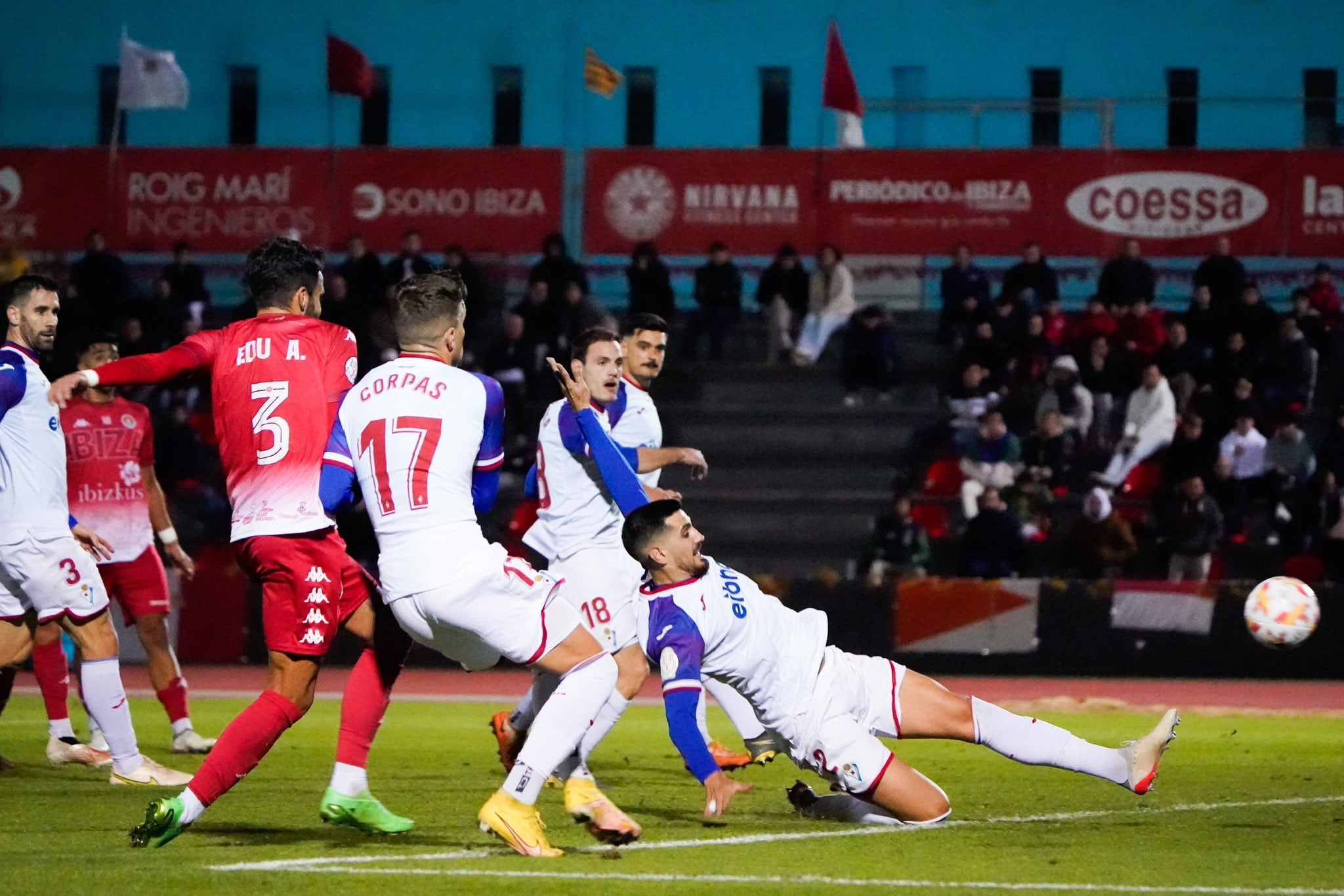 La Copa del Rey, la única alegría del CD esta temporada