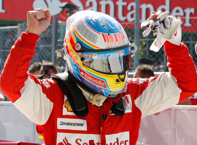 Alonso celebra la &#039;pole&#039; en Monza