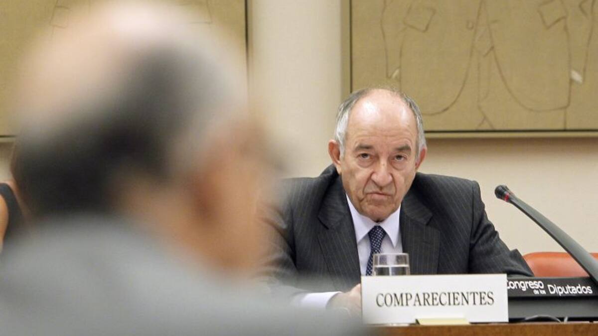 La Audiencia ordena investigar a Fernández Ordóñez por la salida a bolsa de Bankia