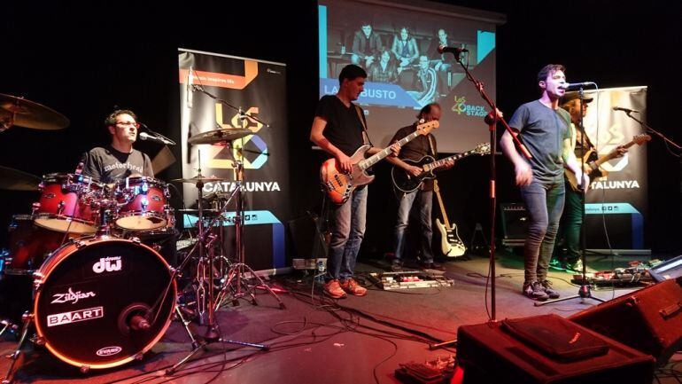 La fotogaleria dels Lax'n'Busto a l'estudi Toresky amb Los40 Backastage