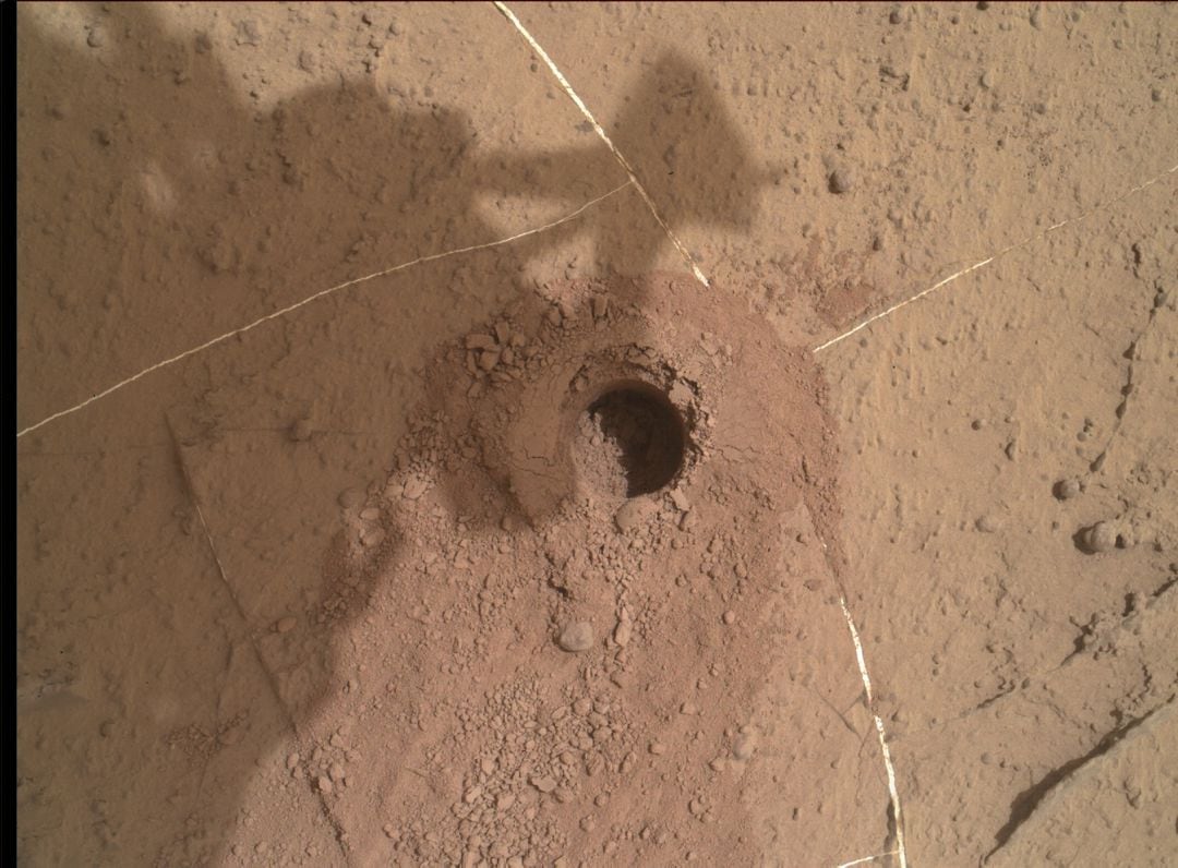 Una de las perforaciones que hizo Curiosity durante su paso por Gale.