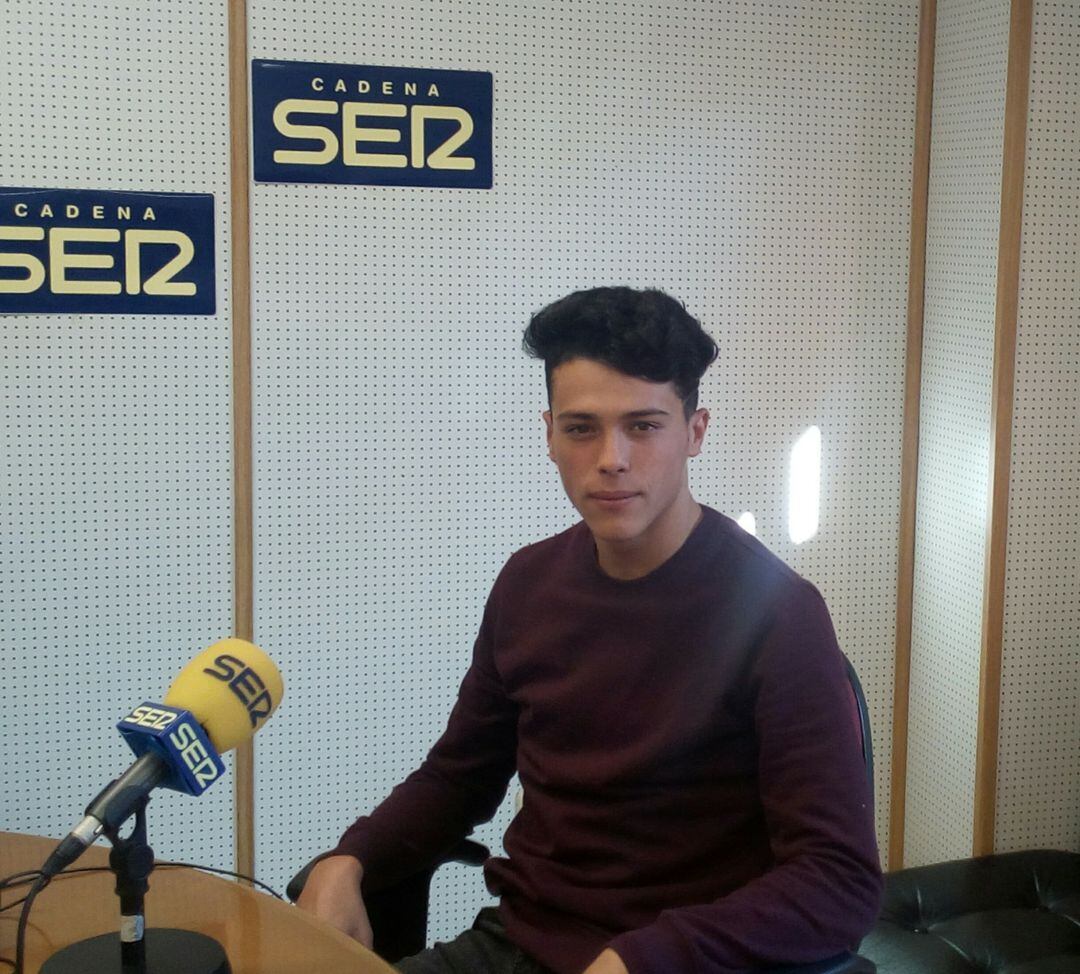 Pedro Porro en una entrevista en los estudios de SER Vegas Altas