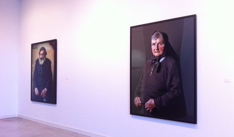Los retratos fotográficos de Pierre Gonnord en el Centro de Arte Alcobendas profundizan en la dignidad del ser humano