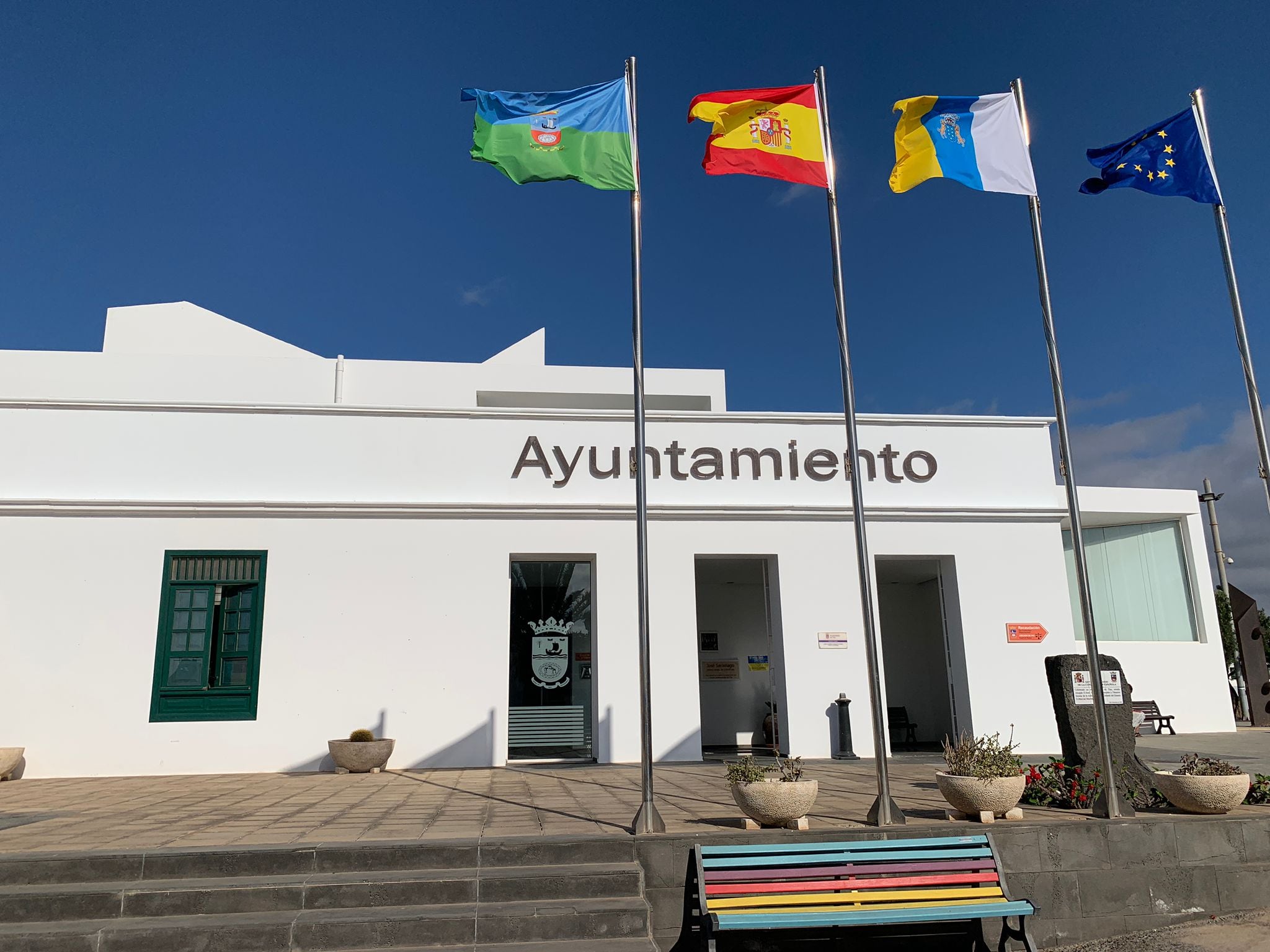 Fachada del Ayuntamiento de Tías.