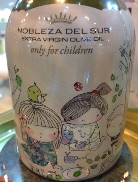 Aceite &#039;Only For Children&#039;.