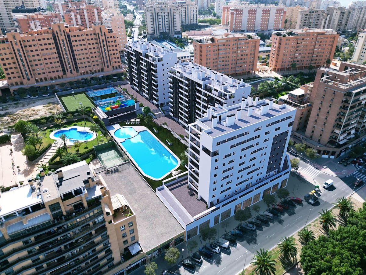 Barcala y PSPV apuntan a la Conselleria de Vivienda y Pérez Llorca dice que todas las adjudicaciones cumplían con los requisitos