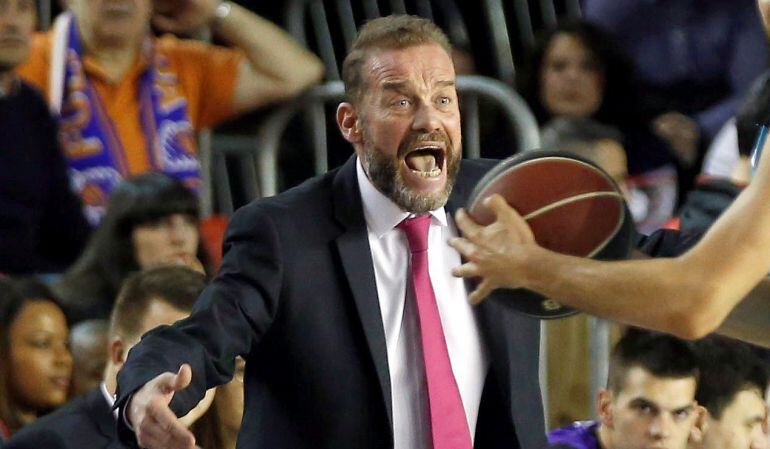 El entrenador del Montakit Fuenlabrada, Néstor &quot;Che&quot; García en su partido ante el Movistar Estudiantes, de la Liga Endesa de la pasada jornada.