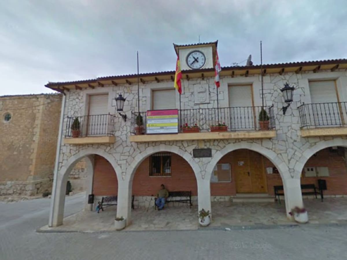 Santa Cruz de la Salceda licita el arrendamiento del bar municipal Las Sagradillas por 150 euros mensuales