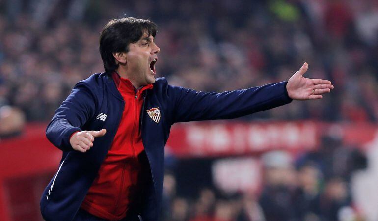 Vincenzo Montella, durante un lance del partido de cuartos de final contra el C. Atlético de Madrid.