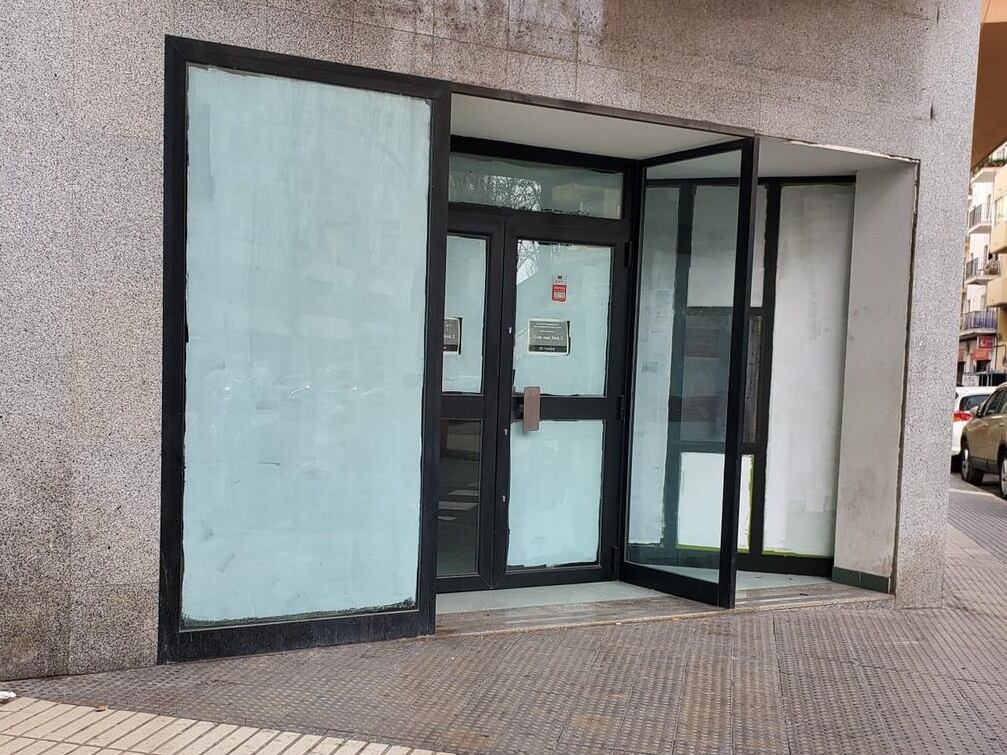 Imagen de una de las oficinas cerradas