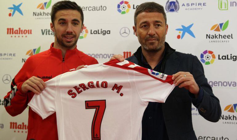Marcos y Cano, durante la presentación del jugador manchego