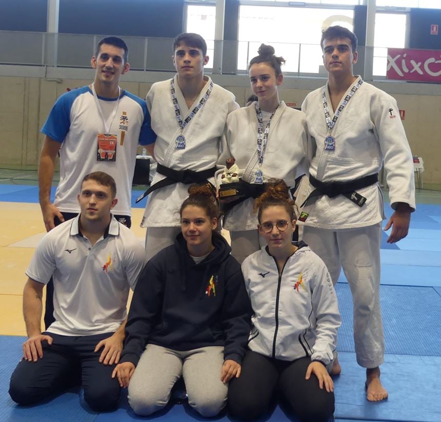 Representantes del Club Judo Binéfar