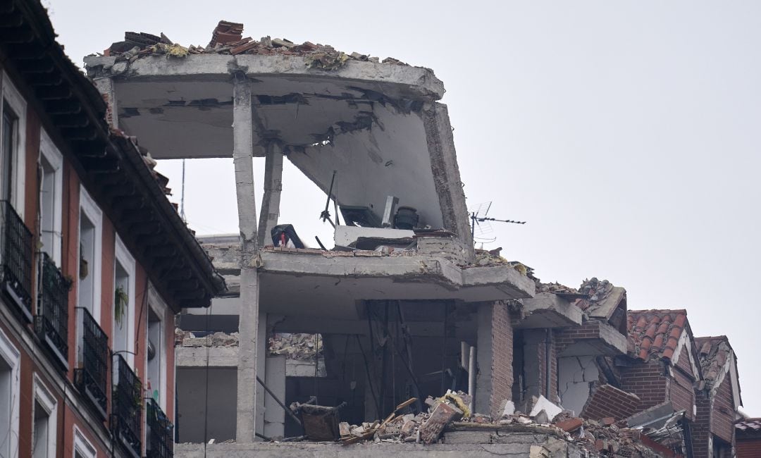 El edificio de la calle Toledo quedó destrozado tras la explosión de gas.