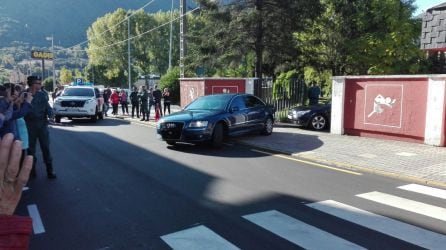 El coche oficial desplazó al Rey desde Villablino hasta Somiedo