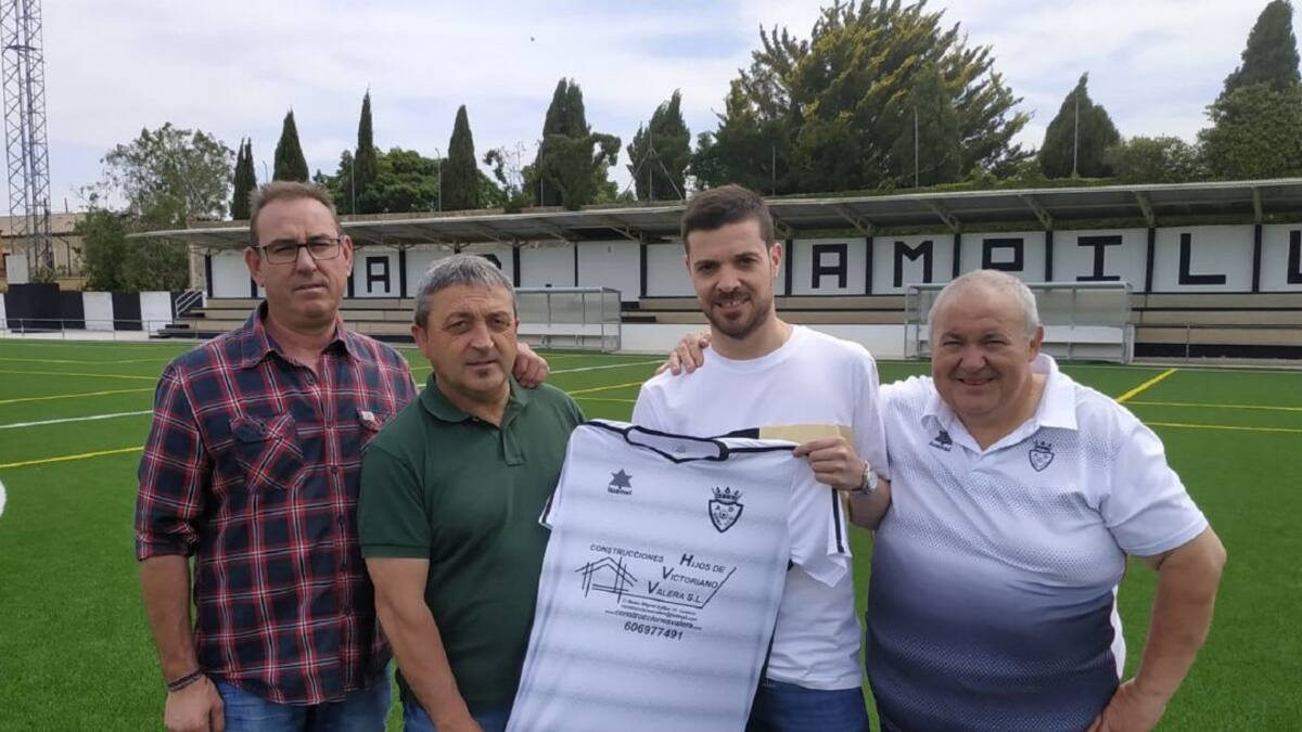 Toño Taravilla seguirá al frente del banquillo de la AD Campillo