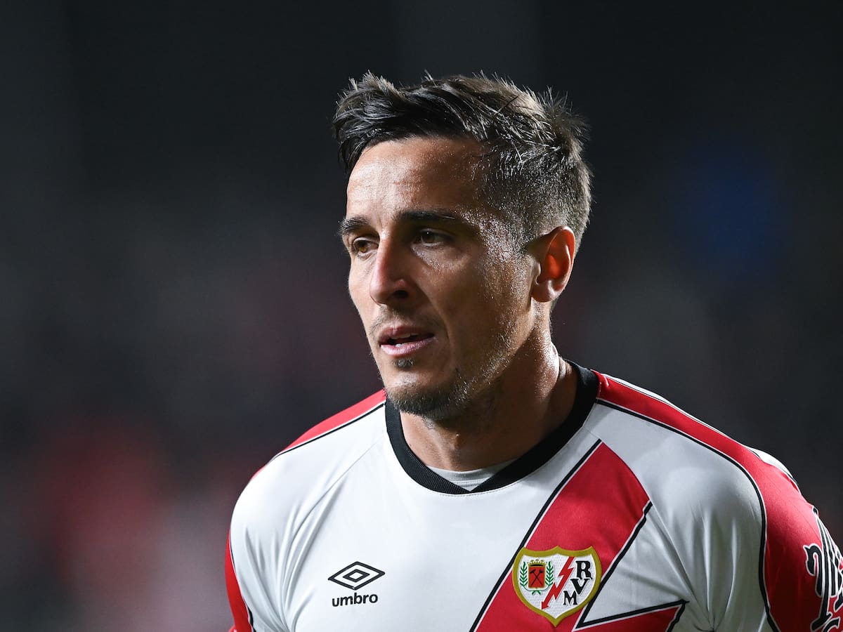 Trejo, tras anunciar su marcha del Rayo Vallecano: "Presa no se presentó el día de la firma de la renovación"