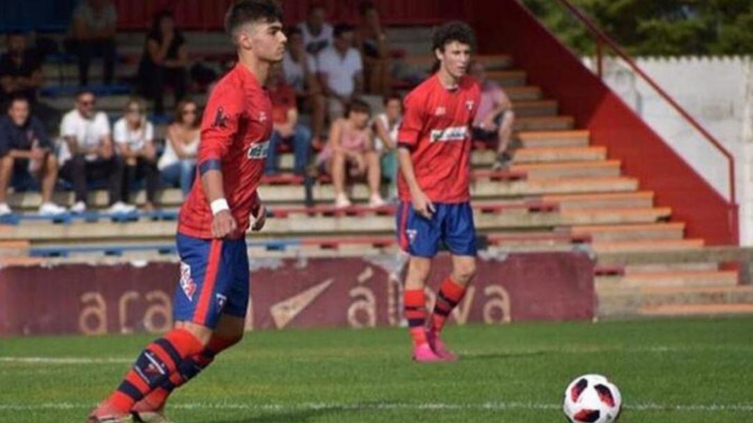 Fernando Pipaón en su etapa como jugador del CD Mirandés 