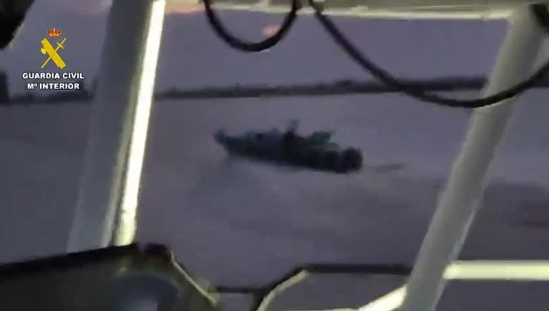 Imagen de la narcolancha en una persecución por el río Guadalquivir en una imagen de archivo