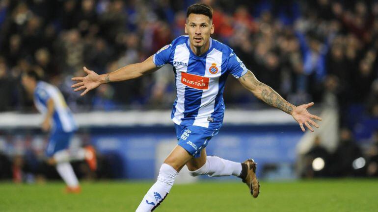 Hernán Pérez celebra un gol con el Espanyol