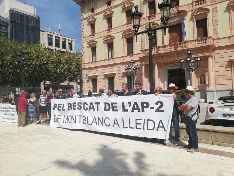 La plataforma Rescap-2 la conformen partits polítics i entitats socials i ecologistes de Les Garrigues i el Segrià.