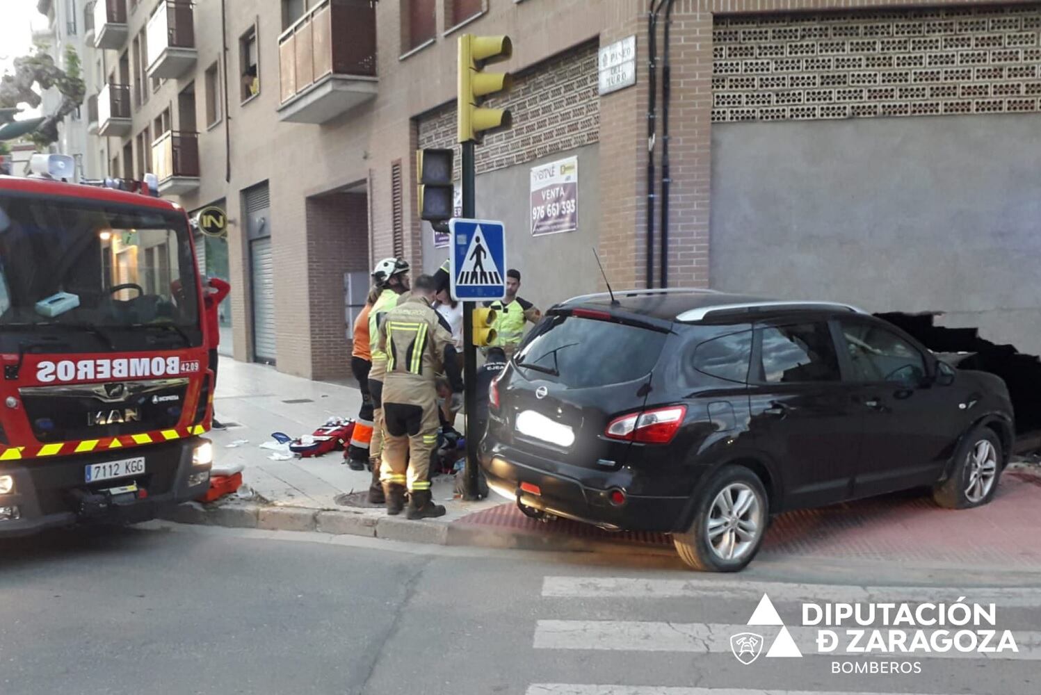 Fallece un hombre en Ejea (Zaragoza) en un accidente de tráfico tras sufrir un infarto