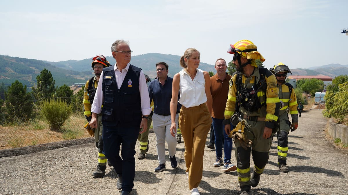 El Gobierno saca pecho de su gestión ante los incendios: "El Estado está dando respuesta a todos los medios que han sido solicitados"