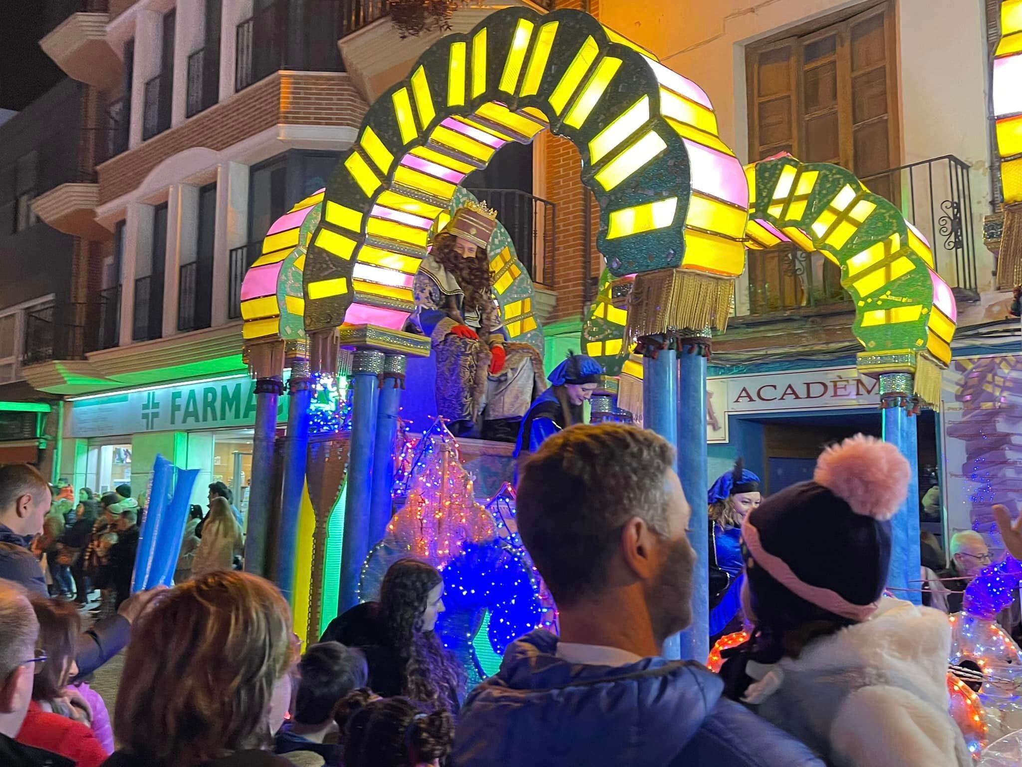 Cabalgata de Reyes de Tavernes de la Valldigna.