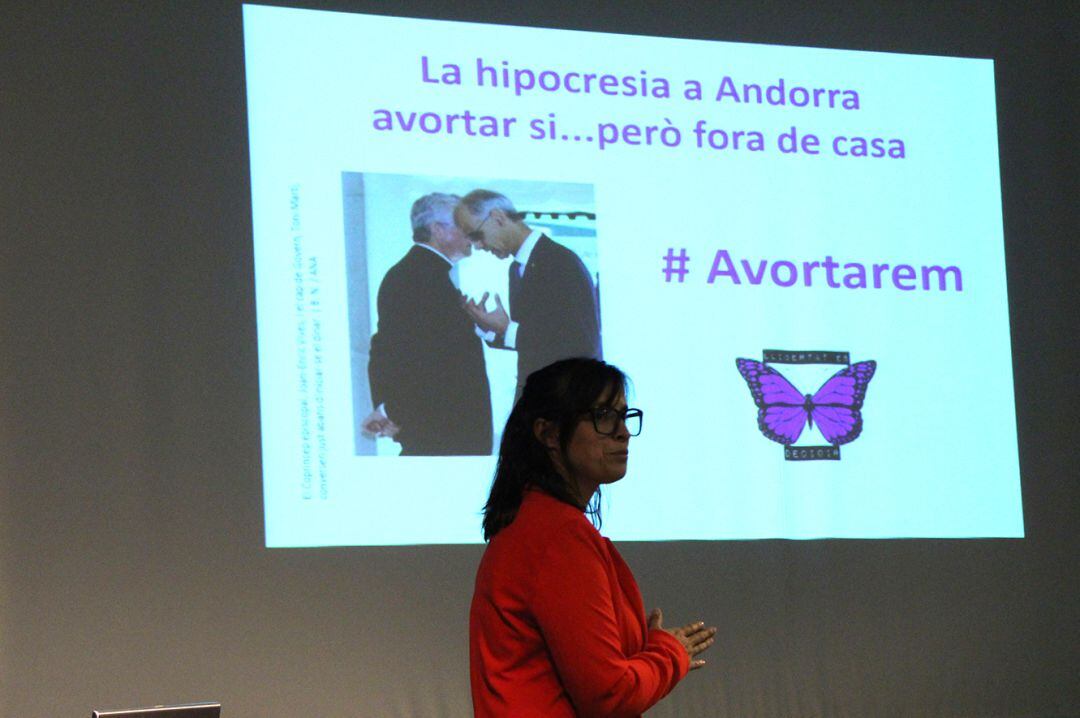 Vanessa Mendoza Cortés en un acte organitzat per Stop Violències