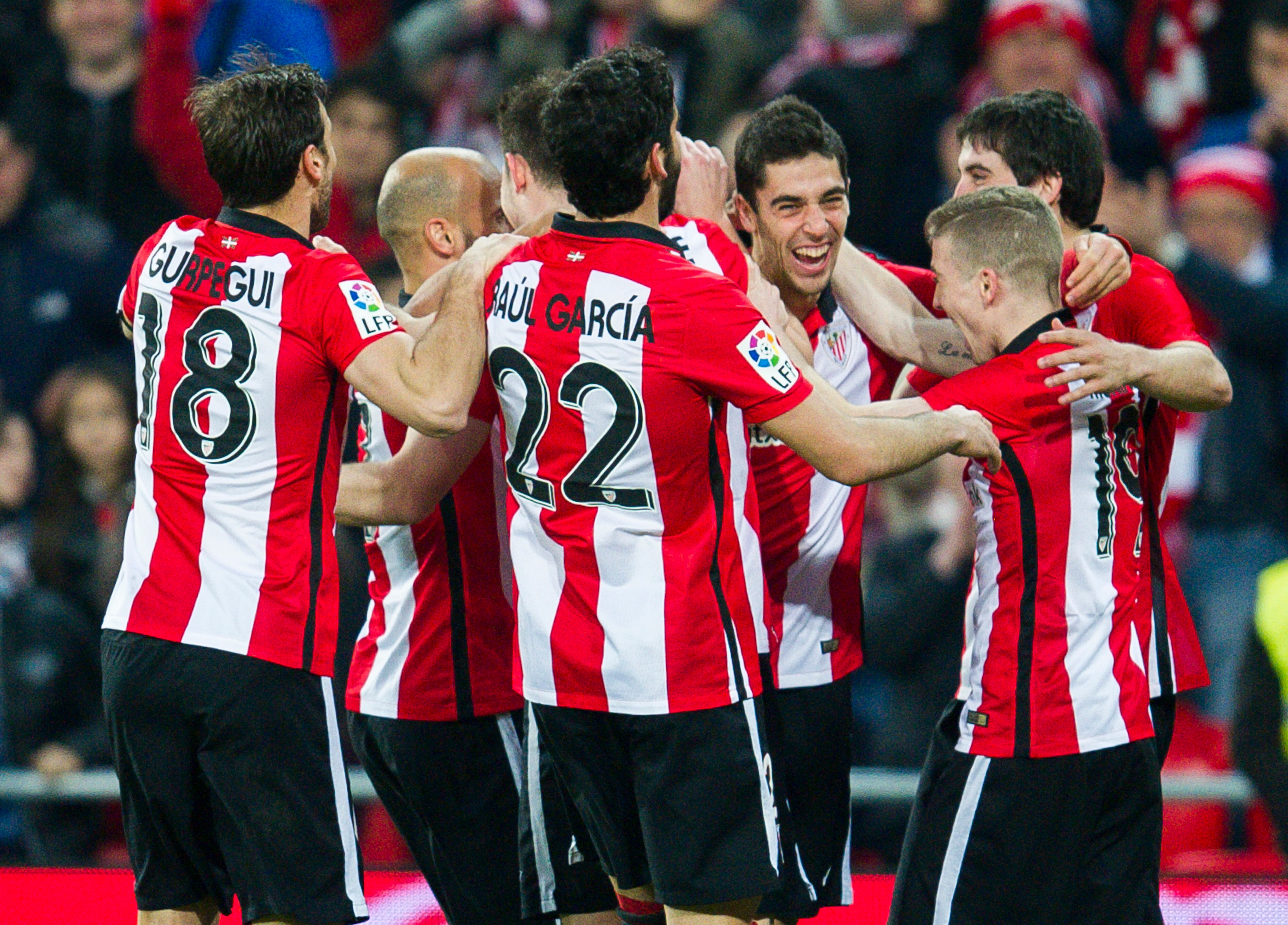 Los jugadores del Athletic celebrando un gol contra el Betis en San Mamés 