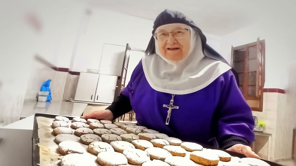 Las Madres Nazarenas endulzan la Navidad motrileña desde el corazón de su convento