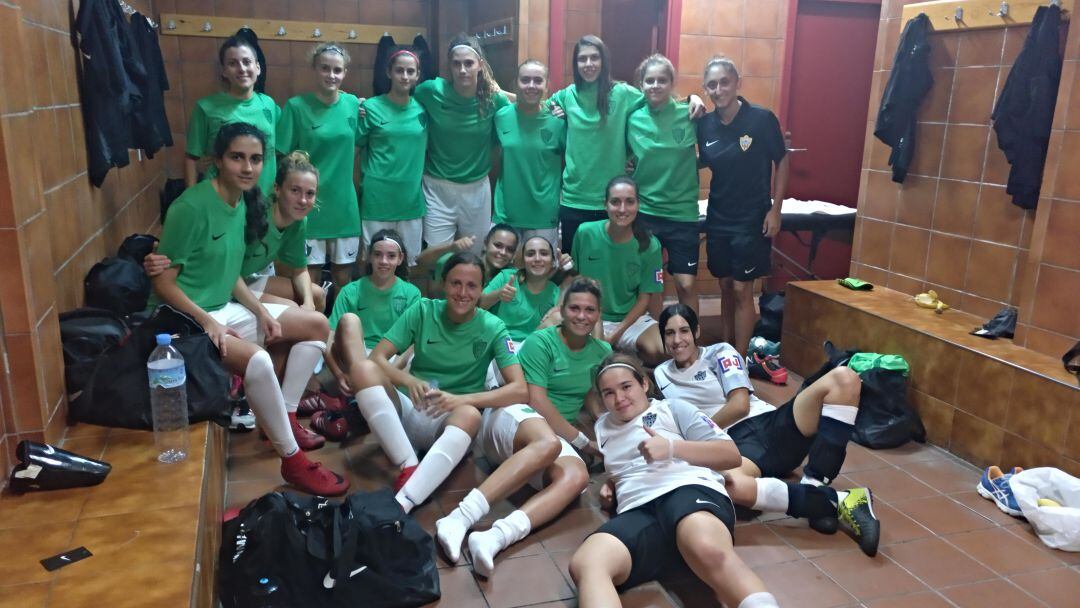 Vestuario del Almería femenino. 