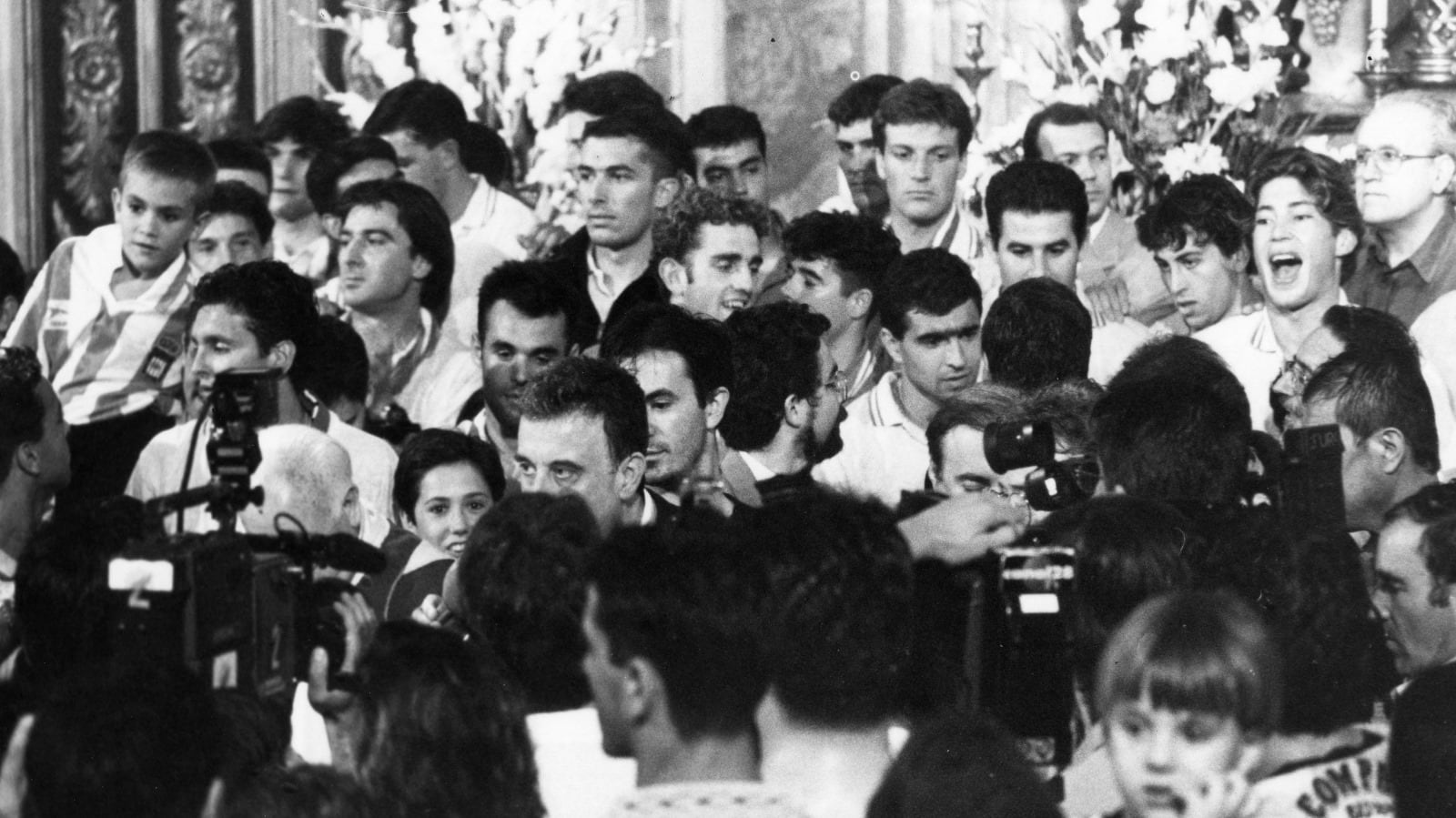 Celebración en la Virgen del Mar con los aficionados del Almería CF.