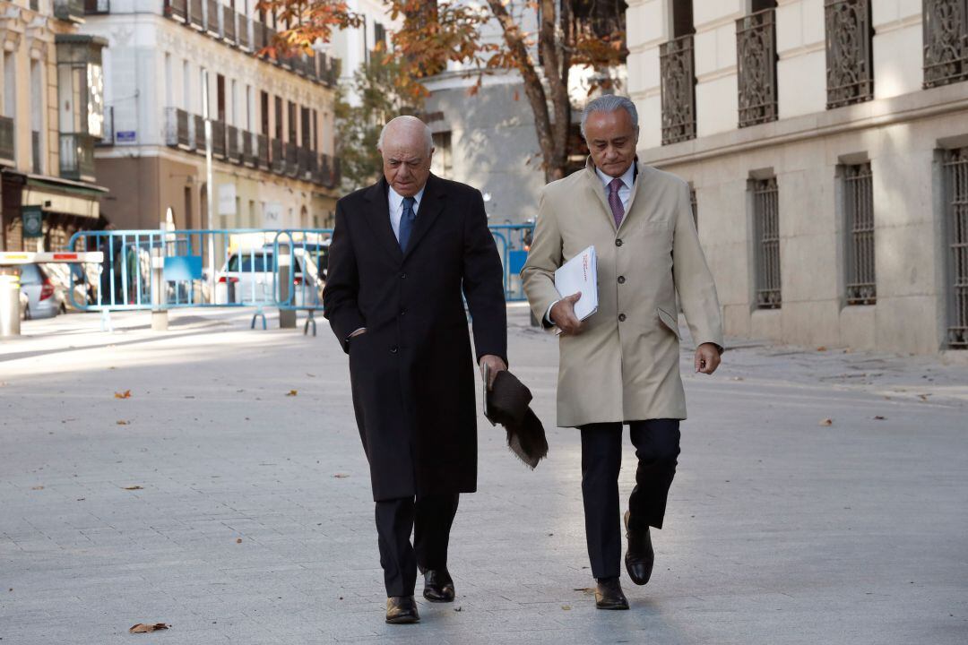 El expresidente del BBVA Francisco González llega a la Audiencia Nacional en una imagen de archivo. 