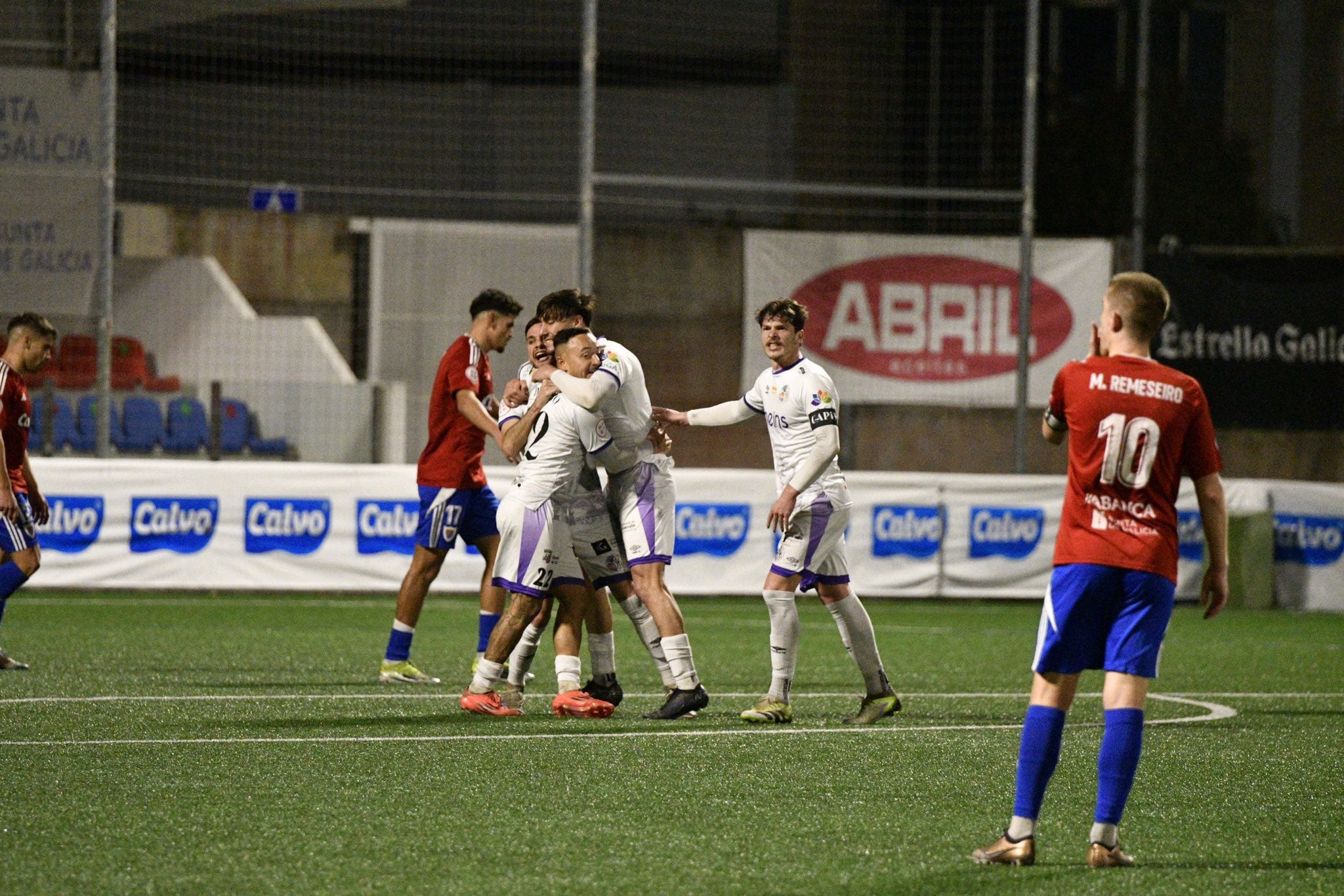 El Salamanca CF UDS, durante su partido en As Eiroas ante el Bergantiños/Salamanca CF UDS