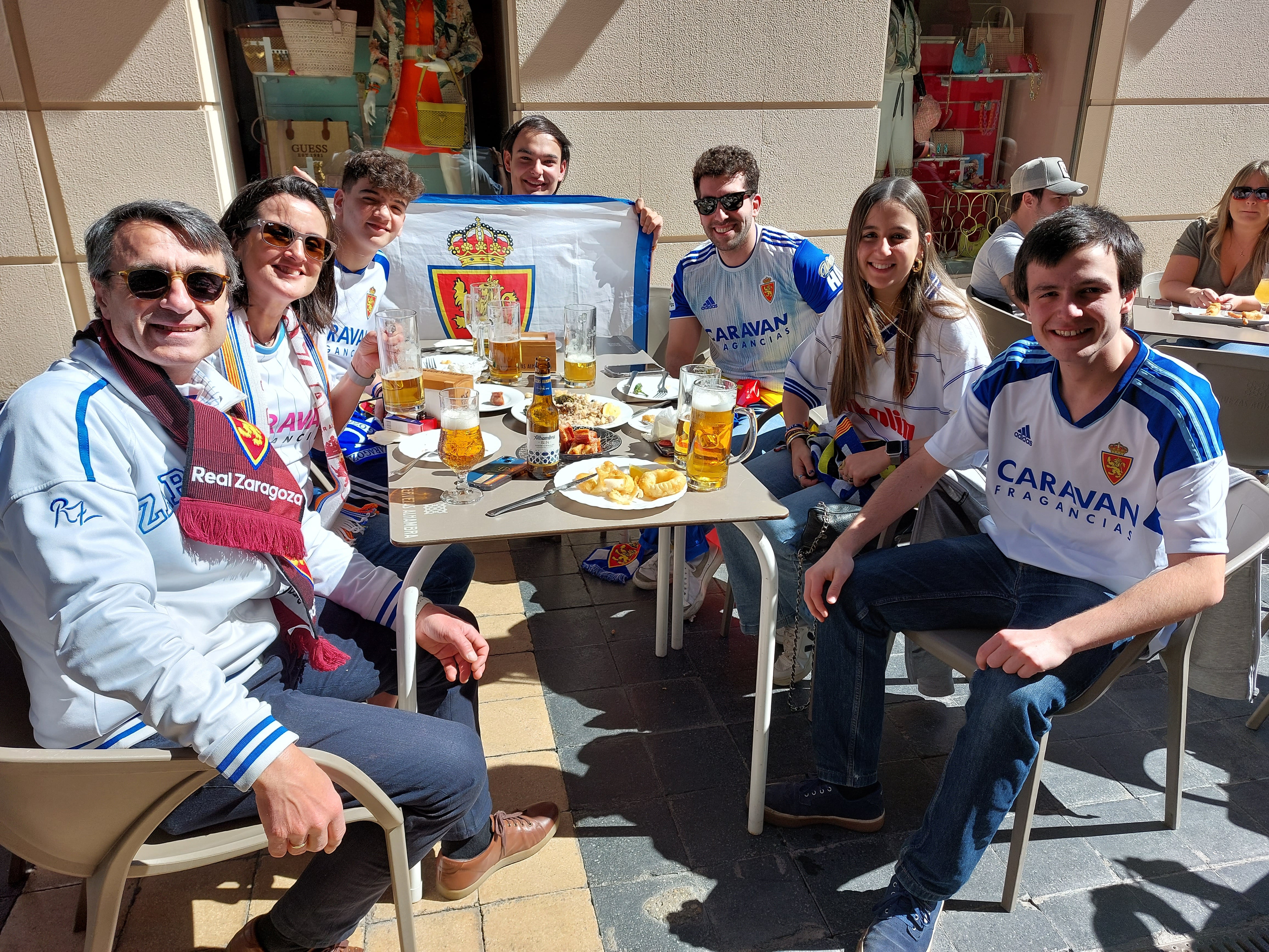 Aficionados del Real Zaragoza en Huesca