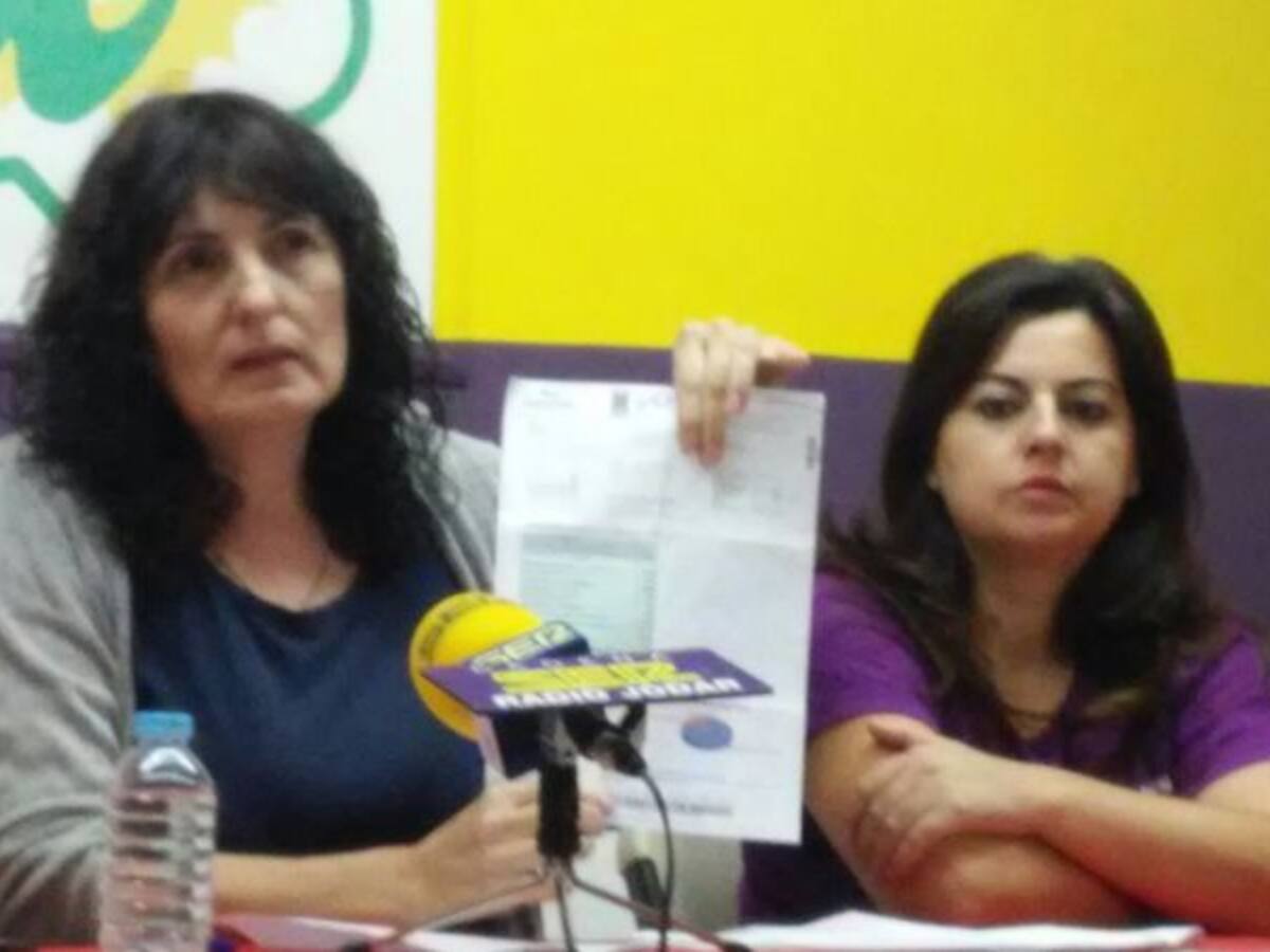 Juana Cazorla, IU: "La empresa de Aguas esta robando a los vecinos en los recibos"