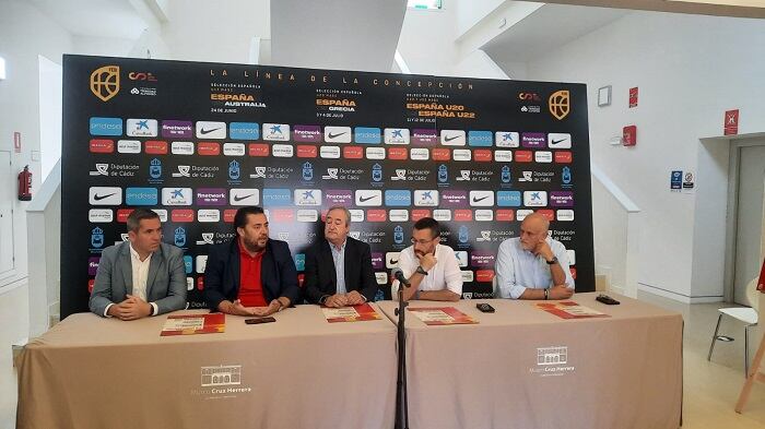 Presentación de los partidos internacionales