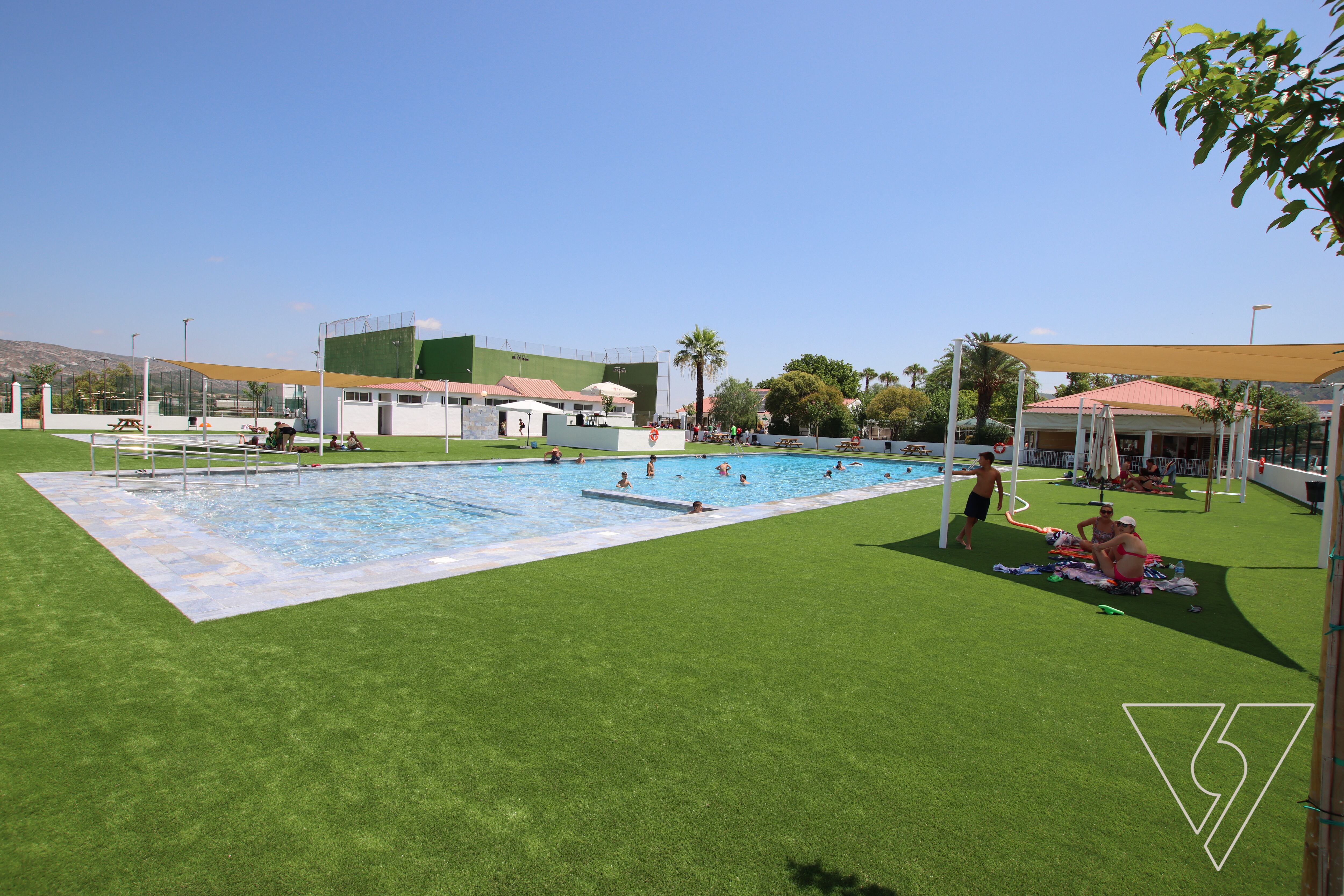 Piscina municipal de Vallada