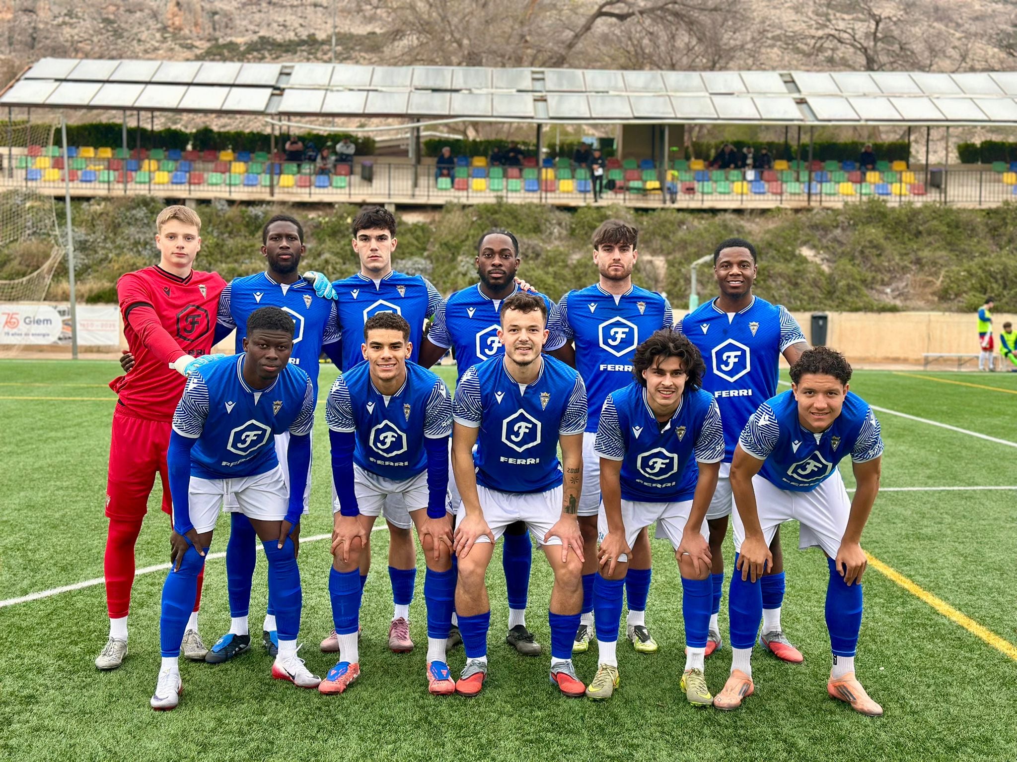 Alineación inicial del partido