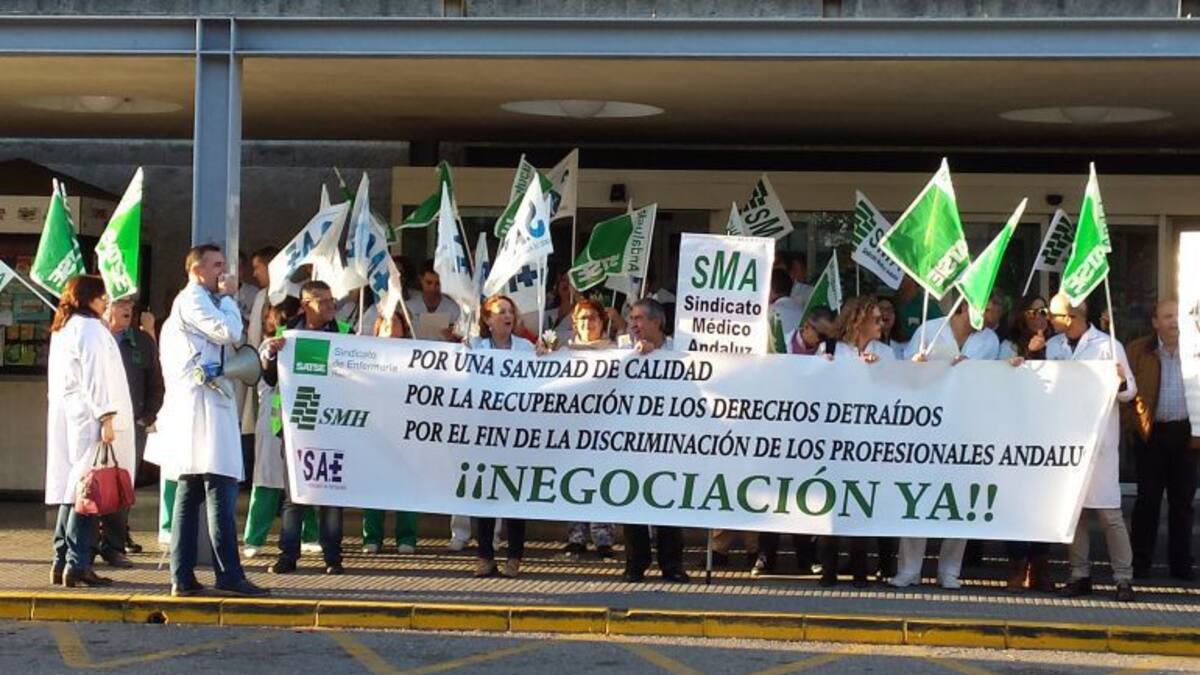 "El Titanic va hacia el iceberg y quitan al capitán"