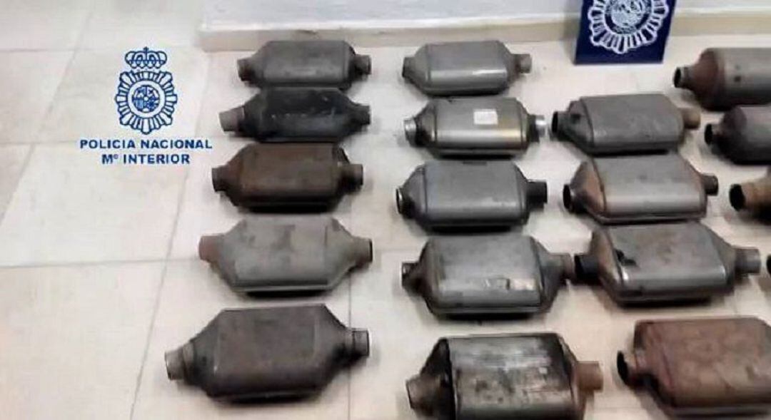 Imagen de archivo de catalizadores robados