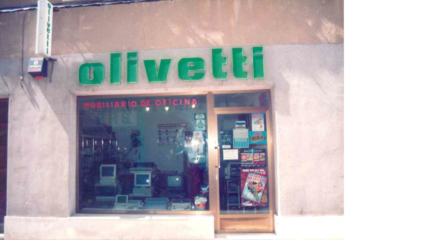 Etapas iniciales de San-Cha Informática, en su etapa como comercial de Olivetti