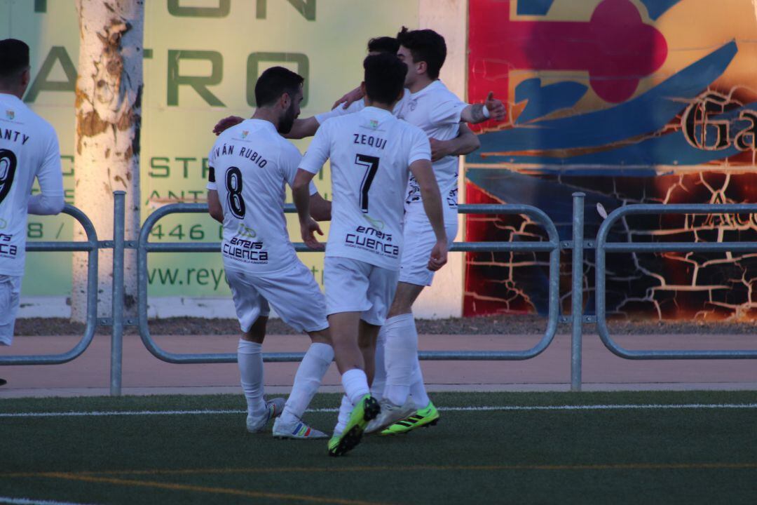 Iván Rubio celebra el gol ante el Madridejos