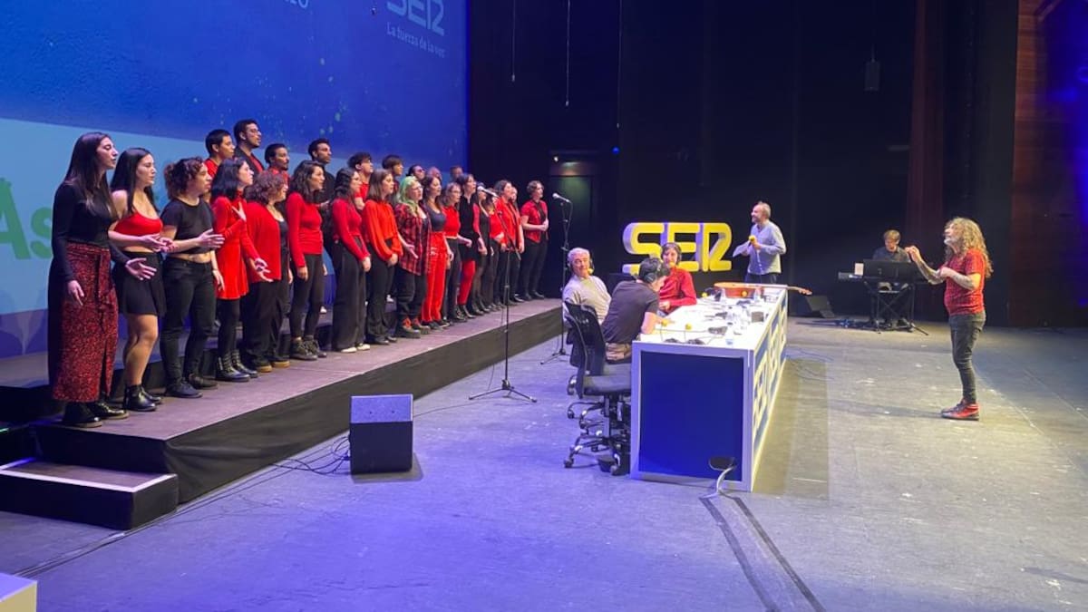 Rodrigo Cuevas visita La Ventana de la música