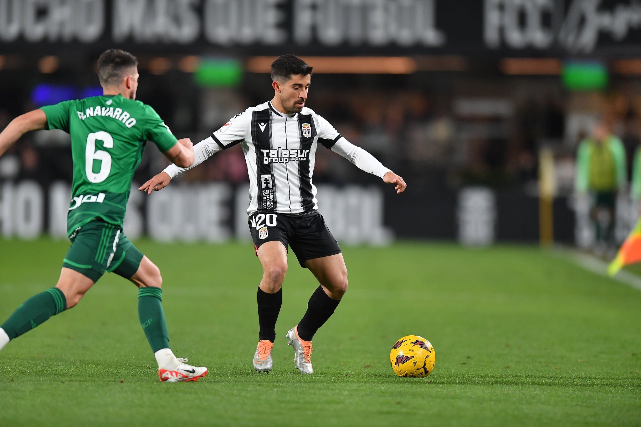 Jairo durante el partido de la primera vuelta ante el Burgos