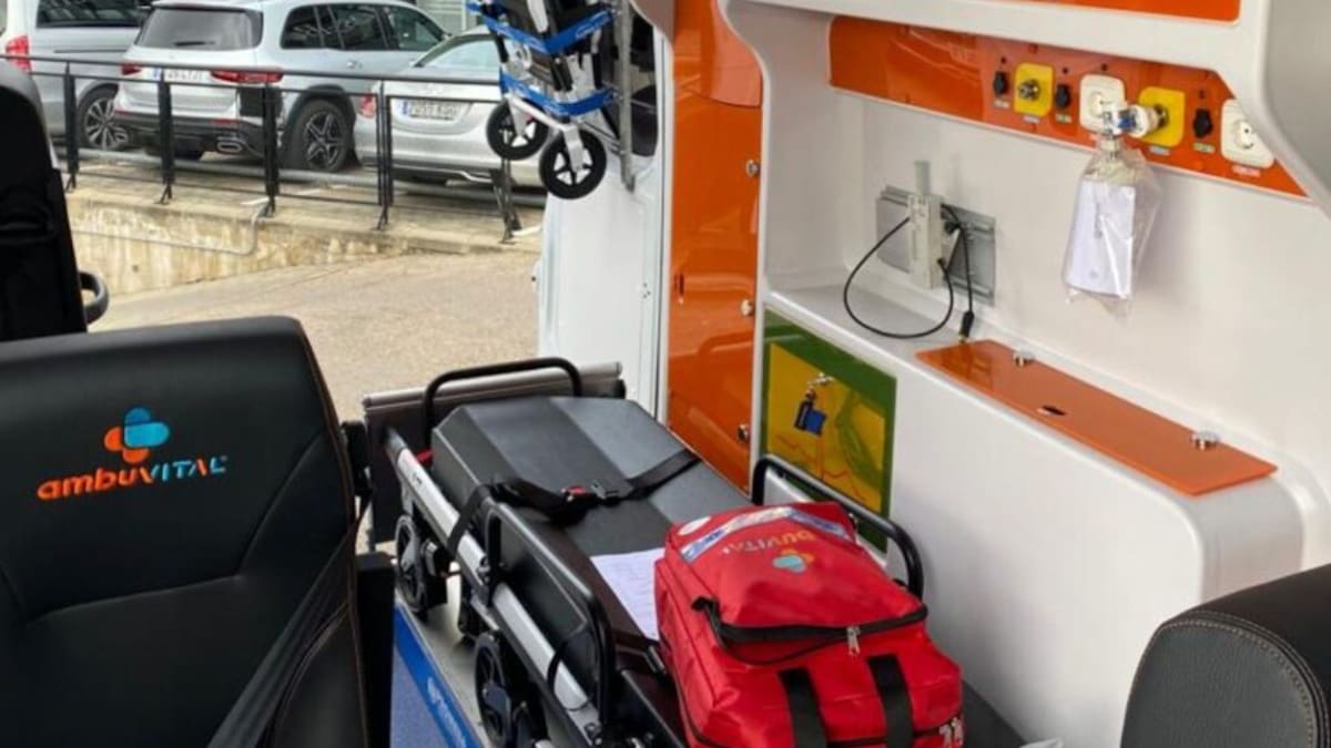 El nuevo pliego del servicio de ambulancias podría contener una subida menor que la pactada entre empresa y empleados